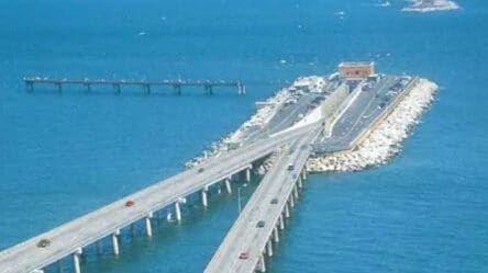Chesapeake-Bay-Bridge-And-Tunnel-_VA1